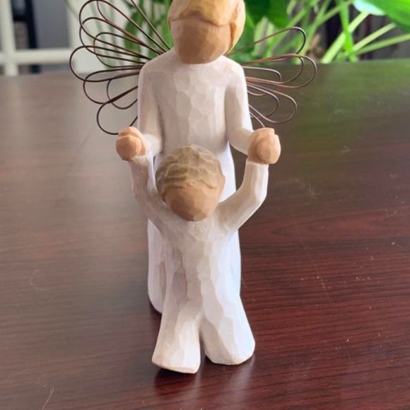 Profile Picture of Christy Hagan edwards (@puffedwards69) on Poshmark