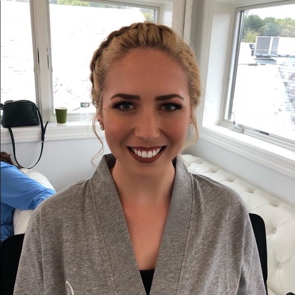 Profile Picture of Danielle Nasta (@danielle_nasta) on Poshmark