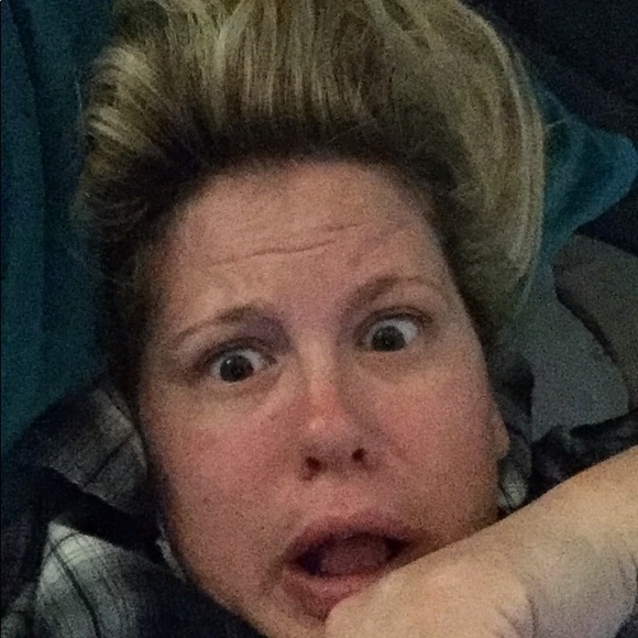 Profile Picture of Kelli Bowers (@keeks307) on Poshmark