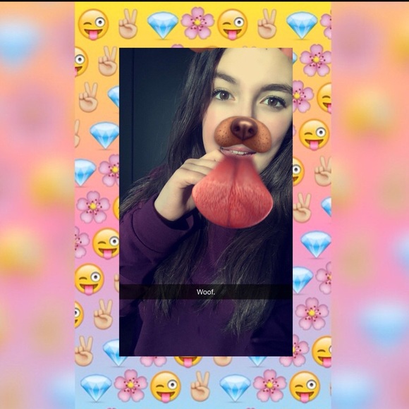 Profile Picture of Julia Pena (@pinkjuls03) on Poshmark