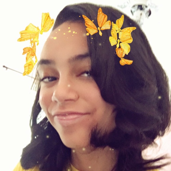 Profile Picture of Dayyy Dayyy (@loopertop) on Poshmark