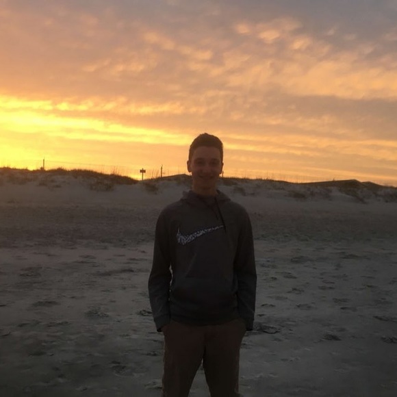 Profile Picture of Evan Graham (@evan_graham) on Poshmark