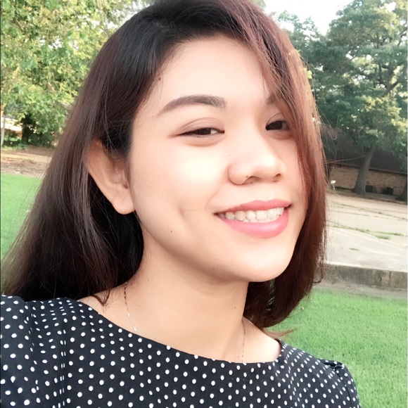 Profile Picture of Nu Nguyen (@nunguyen) on Poshmark