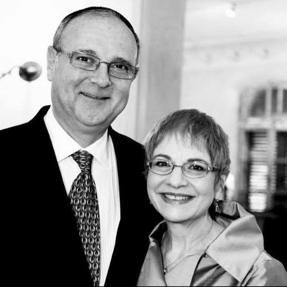 Profile Picture of Janet-lee Nadas (@jnadas) on Poshmark