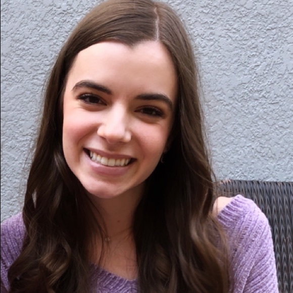 Profile Picture of Ashlee Steiner (@ashleensteiner) on Poshmark