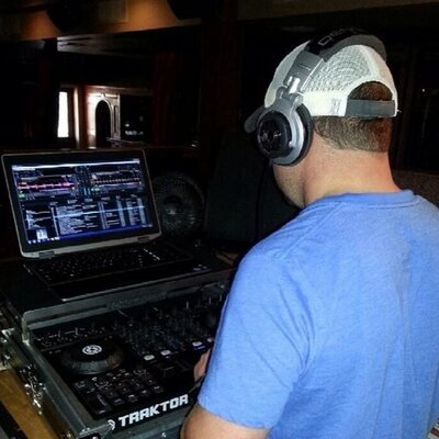 Profile Picture of Todd Weaver (@t_weaver11) on Twitter