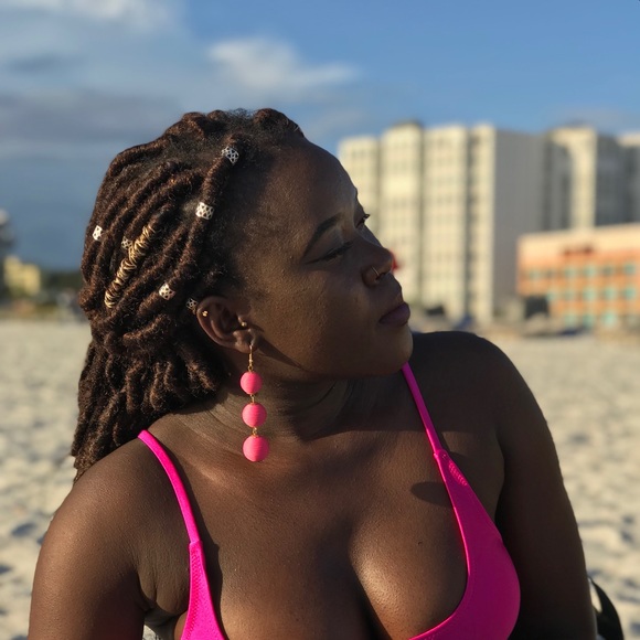 Ccynthia Wandera - Poshmark Profile Picture of Ccynthia Wandera (@cyndie5) on Poshmark