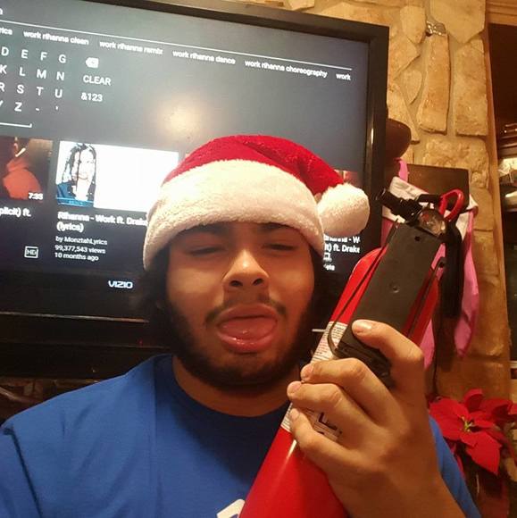 Profile Picture of Giancarlo Barrientes (@traplordgian) on Poshmark