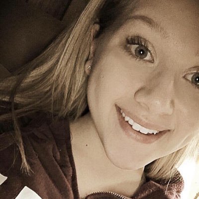 Profile Picture of Kelly Wicker (@kellywicker420) on Twitter