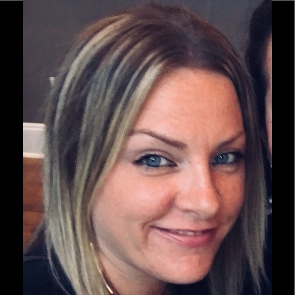 Profile Picture of Maryellen Bertolotti (@mbertolotti) on Poshmark