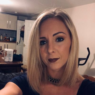 Profile Picture of Julia Crabtree (@JuliaCrabtree24) on Twitter