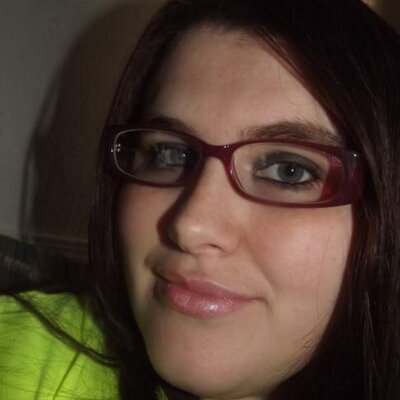 Profile Picture of Crystal Simons (@aMAINEzingBVB) on Twitter