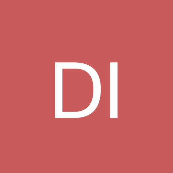 Profile Picture of Dom Isinger (@dom_isinger) on Poshmark