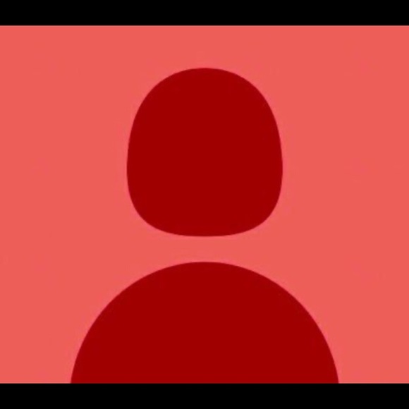 Profile Picture of Clodagh Burke-harris (@clodagh857) on Poshmark