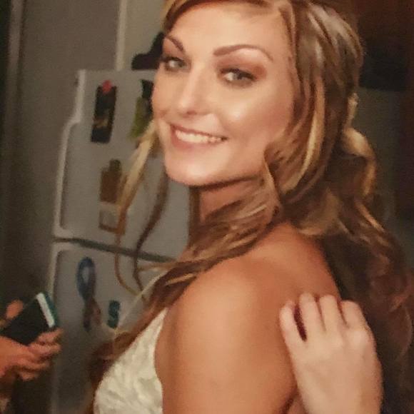 Profile Picture of Sherry Sechler werner (@1983srs) on Poshmark