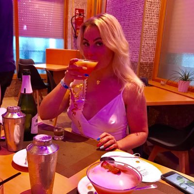 Profile Picture of Hannah May Harris (@HannahMayEvans) on Twitter