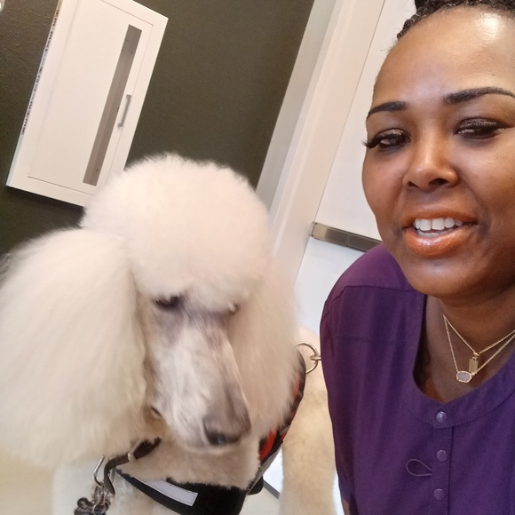 Profile Picture of Tia Wilson (@wtia5842) on Poshmark