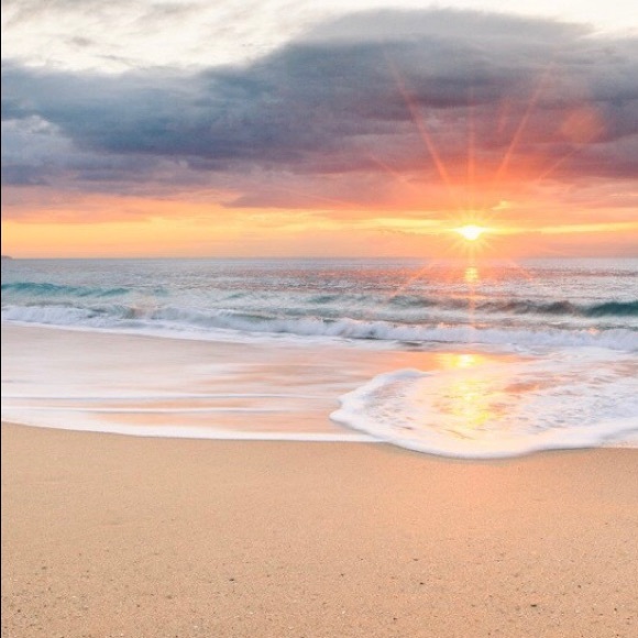 Profile Picture of Allen Cloud (@adean585) on Poshmark