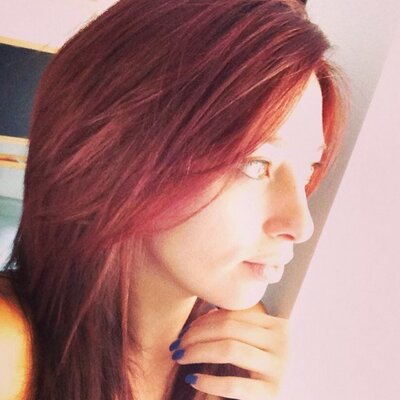 Lindsay De Vos - Twitter Profile Picture of Lindsay De Vos (@MissLenMissM) on Twitter