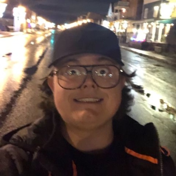 Elliot Dufresne - Poshmark Profile Picture of Elliot Dufresne (@dufresnelliot) on Poshmark