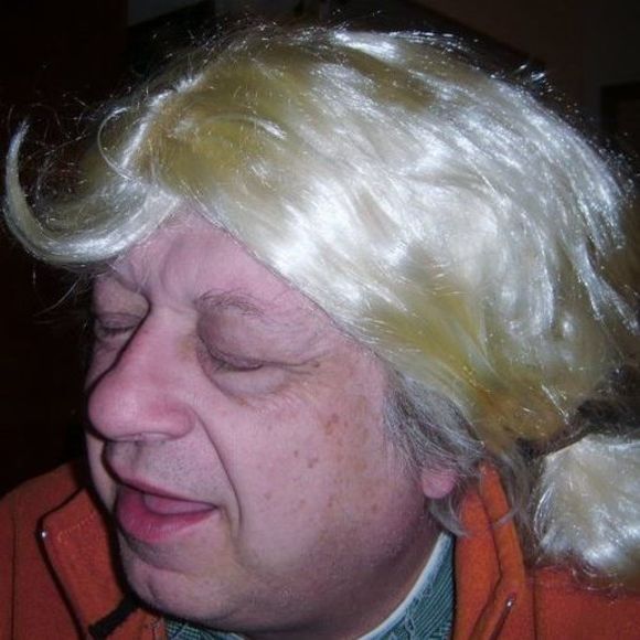 Profile Picture of Steven Moeller (@sam5113) on Poshmark