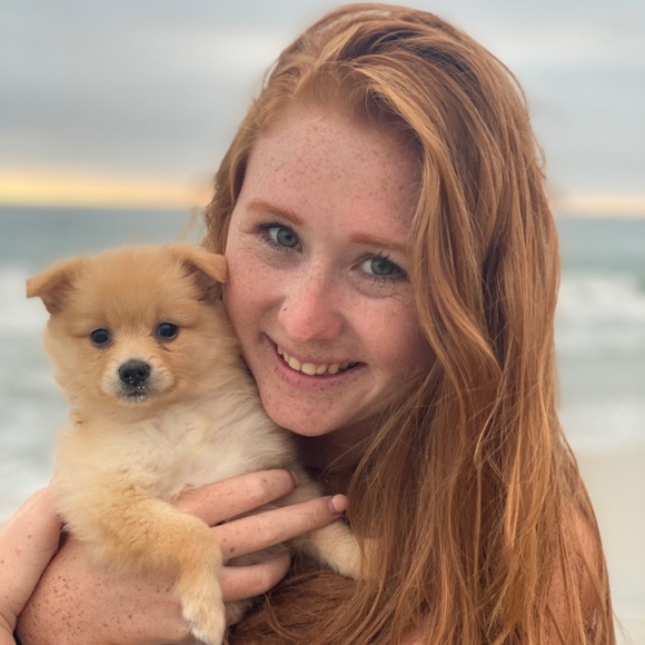 Profile Picture of Rachael Hempy (@rhempy) on Poshmark