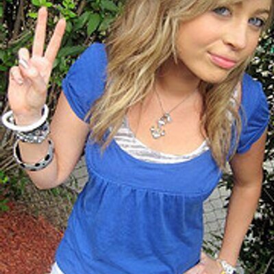 Profile Picture of Lillian Sharp (@AngelxLilly) on Twitter