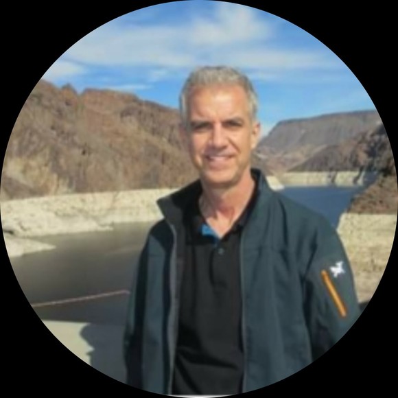 Profile Picture of Steve Whyte (@defenderguy) on Poshmark