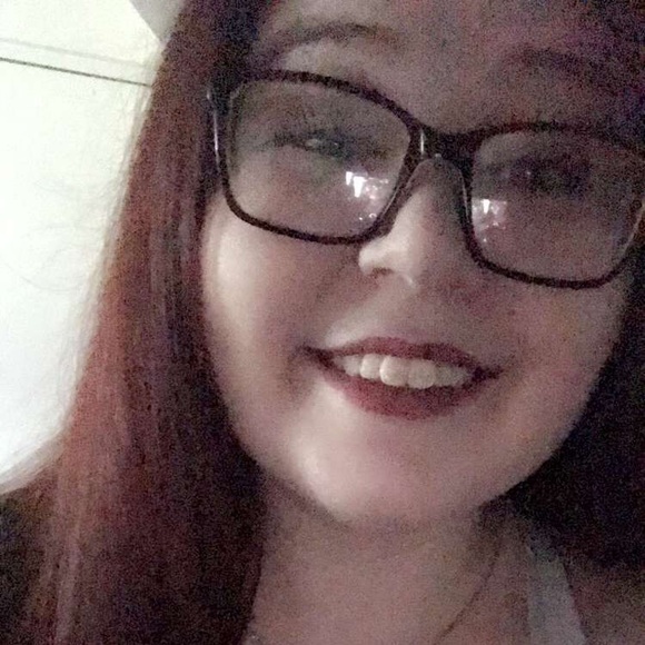 Profile Picture of Alyssa Strauser (@lyss1094) on Poshmark
