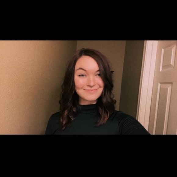 Cailin Dittler - Poshmark Profile Picture of Cailin Dittler (@cailindittler) on Poshmark