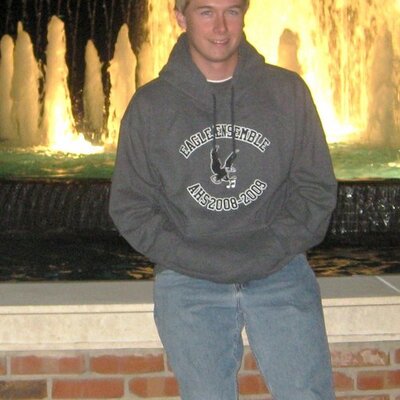 Profile Picture of Cody Benoit (@codybenwah) on Twitter