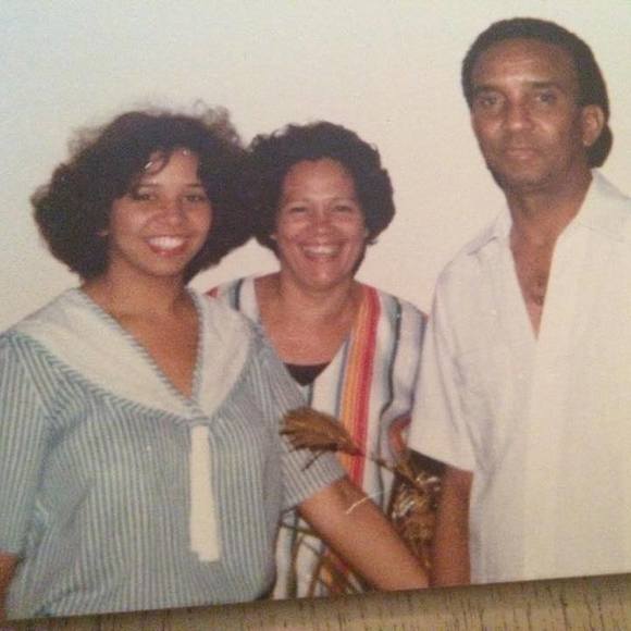 Ylonka Guerrero - Poshmark Profile Picture of Ylonka Guerrero (@ylonkaguerrero) on Poshmark