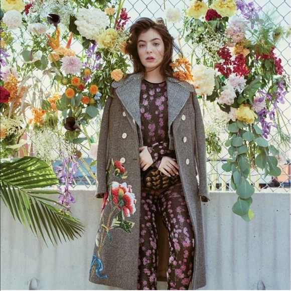 Profile Picture of Robert Jackson (@r_jackson3) on Poshmark