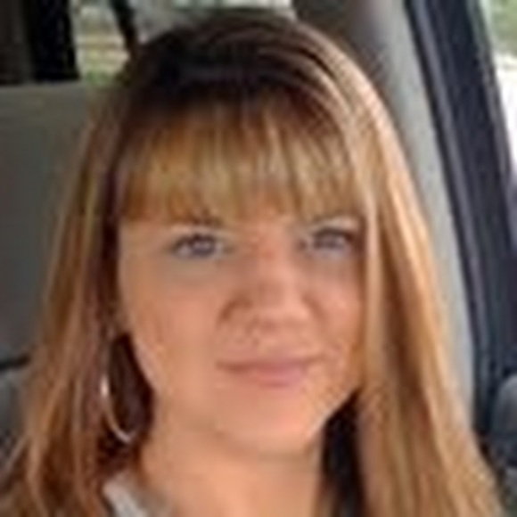 Profile Picture of Amity Harrell (@amismercurial) on Poshmark