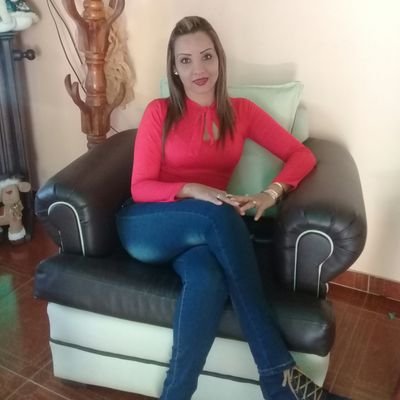 Profile Picture of Luz Bastidas Gudiño (@luz_bastidas) on Twitter