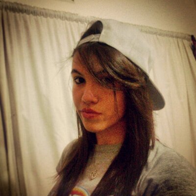 Profile Picture of Julia Sanger (@cs_chez) on Twitter