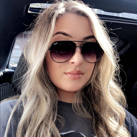 Profile Picture of Kaylee Quinn (@kbquinn) on Poshmark