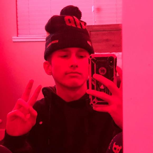 Profile Picture of Connor Trunnell (@connortrunnell) on Poshmark