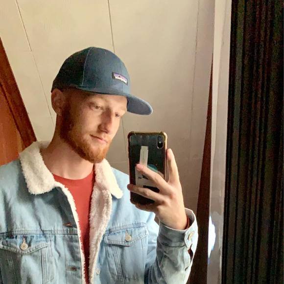 Profile Picture of James Counterman (@gizmojames) on Poshmark