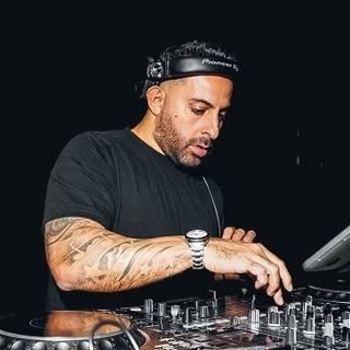 Profile Picture of Joey Shortkutz (@djshortkutz) on Instagram