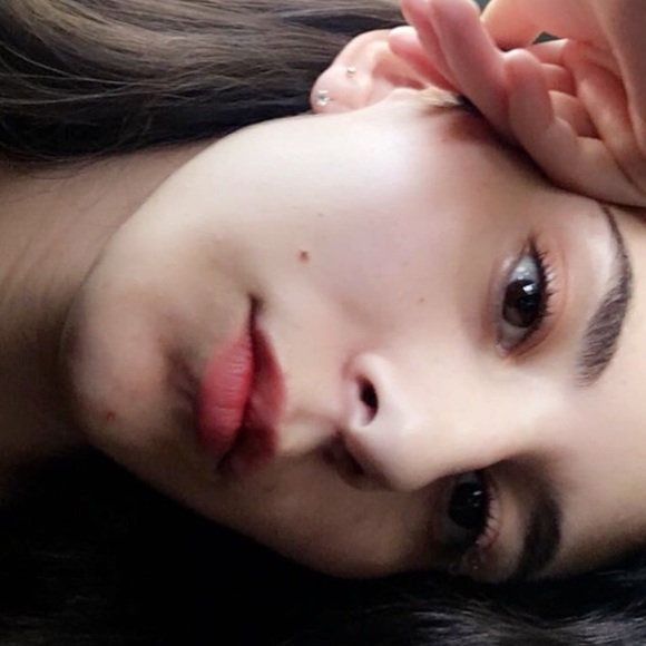 Profile Picture of Crystina Ventura (@taiyaki731) on Poshmark