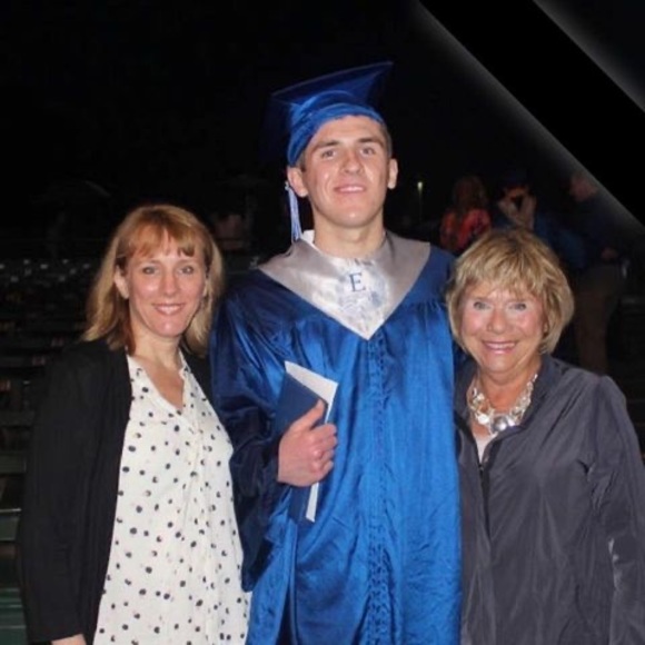 Profile Picture of Barb Harrold (@barbharrold) on Poshmark