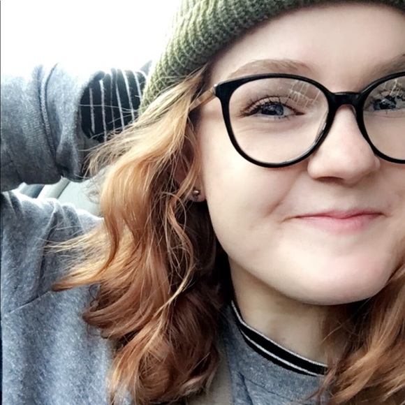 Profile Picture of Dallas Rowberry (@dallas_rowberry) on Poshmark