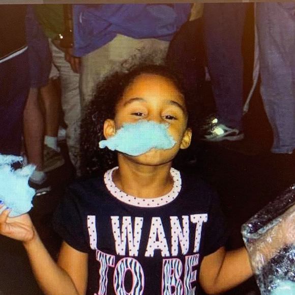 Profile Picture of Carleigh Roberts (@carleighhaha) on Poshmark