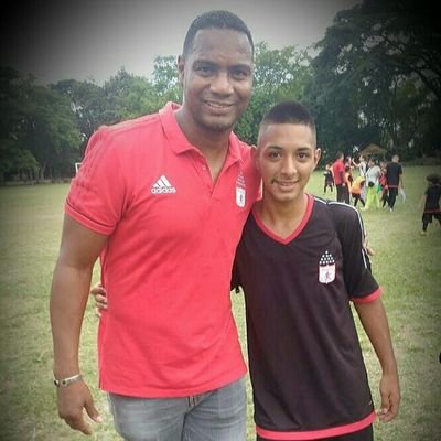 Profile Picture of Alejandro Terranova (@Alejoterra06) on Twitter