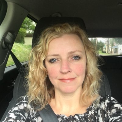 Profile Picture of Lisa Costanzo (@LisaCostanzo5) on Twitter