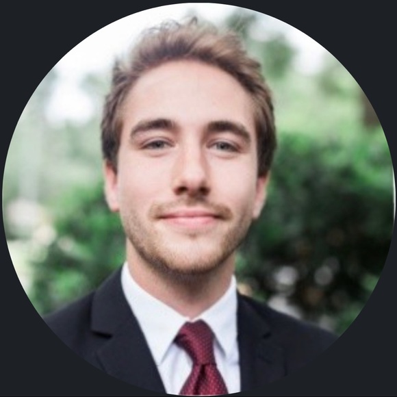 Profile Picture of Alex Barrett (@alexbarrett186) on Poshmark