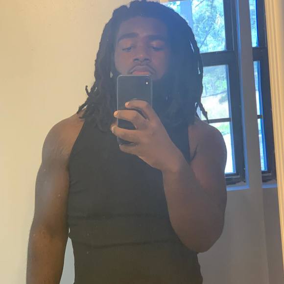 Profile Picture of Cj Leverett (@cjlev) on Poshmark