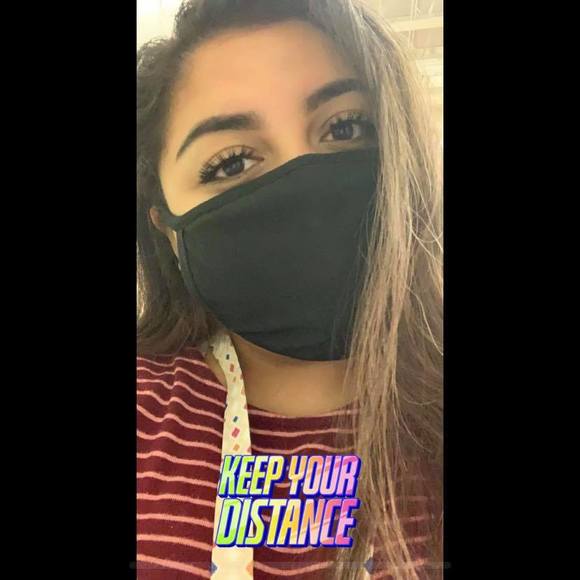 Profile Picture of Gisselle Rodriguez (@gissellerodrigu) on Poshmark