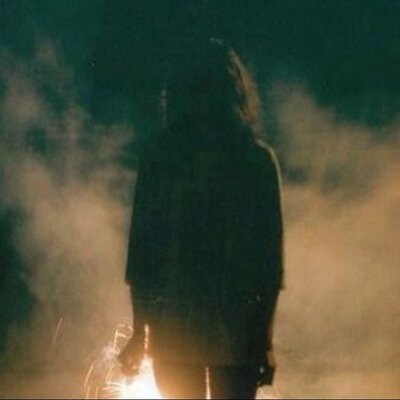 Profile Picture of - (@ImAYoungGirlSwg) on Twitter